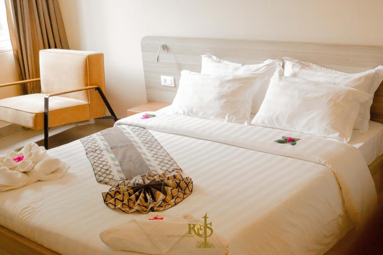 Roots Hotel Apartments Abidjan Exterior photo