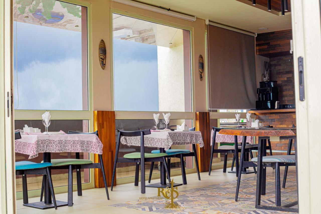 Roots Hotel Apartments Abidjan Exterior photo