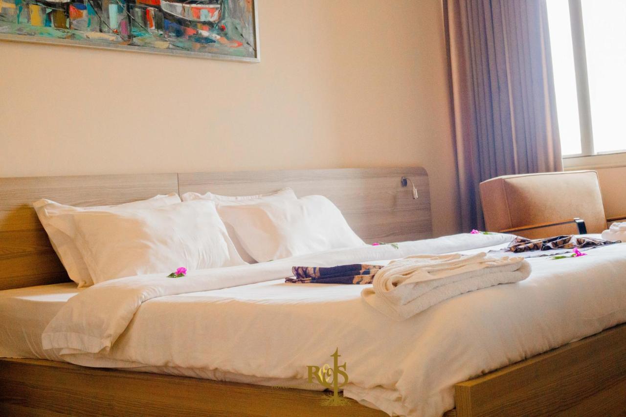 Roots Hotel Apartments Abidjan Exterior photo