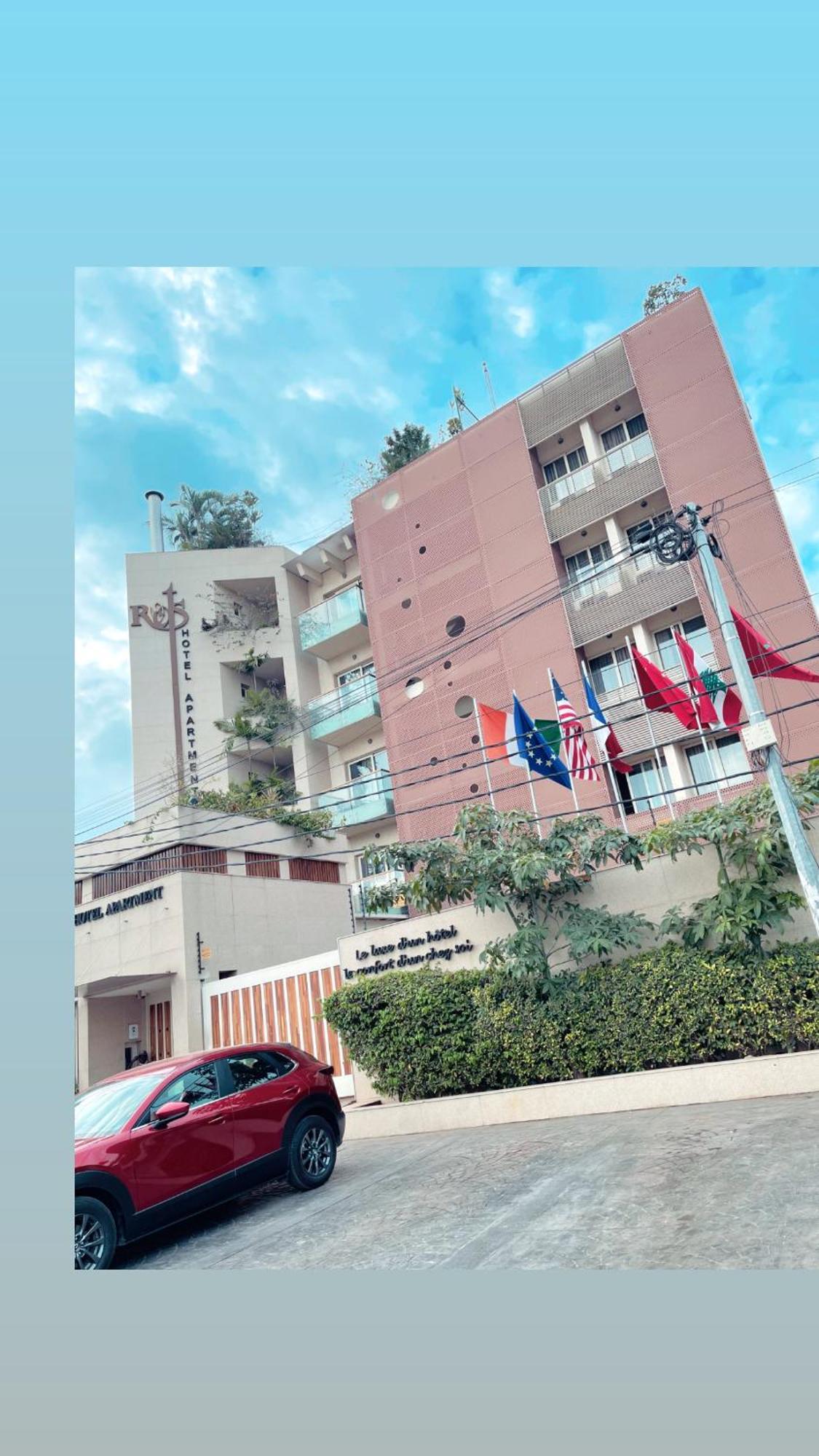 Roots Hotel Apartments Abidjan Exterior photo